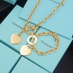 Please Return To Tiffany & Co New York 750 Heart Tag Toggle Bracelet Gold Silver Necklace Set