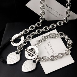 Please Return To Tiffany & Co New York 925 Heart Tag Silver Bracelet And Necklace Set