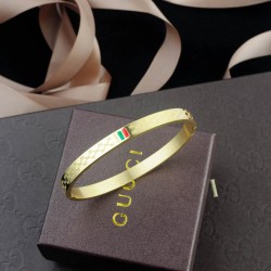 Gucci Luxury Red And Green Pattern Enamel Bracelet Bangle Kada For Women
